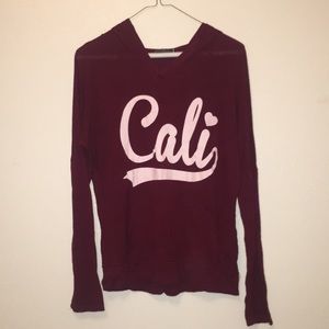 Maroon ‘Cali’ hoodie with front pocket and hood